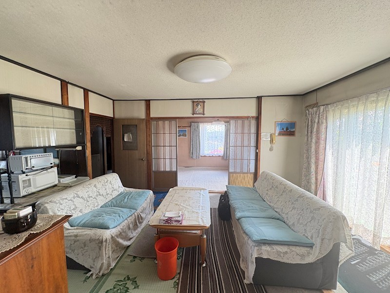 高砂町６番　戸建て 内観写真（リビング）