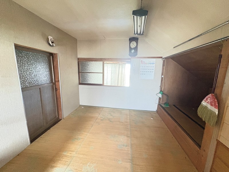 高砂町６番　戸建て 内観写真（リビング以外の居室）