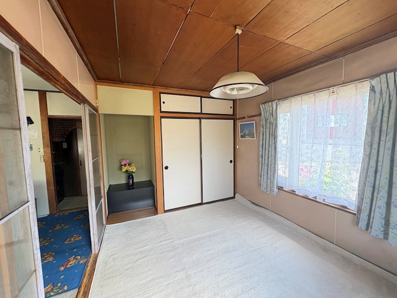 高砂町６番　戸建て 内観写真（リビング以外の居室）