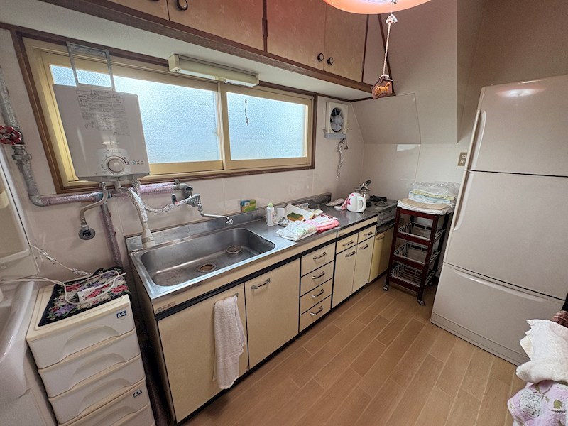 中央三輪３丁目５３０番　戸建て 内観写真（キッチン）