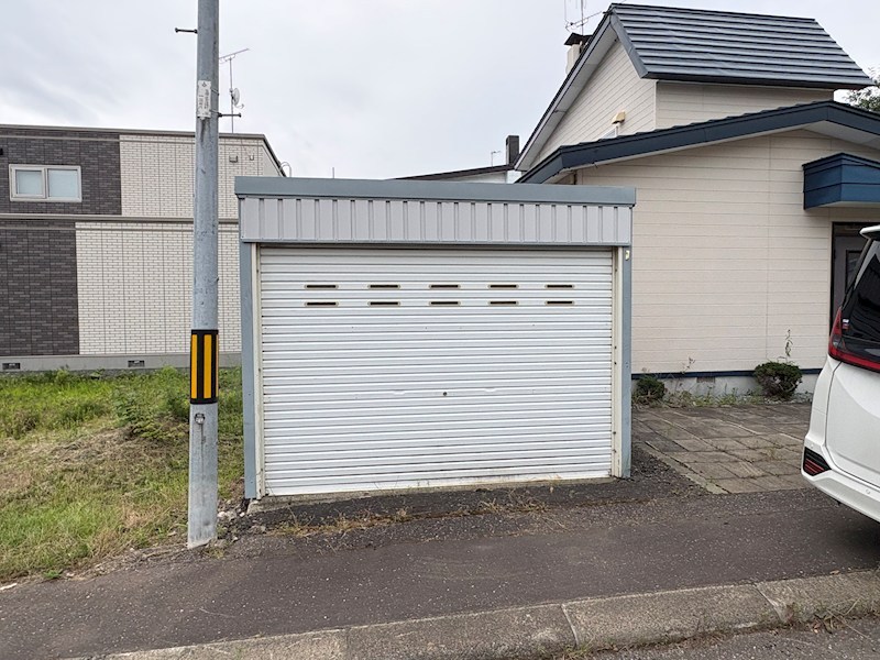 高栄東町3丁目174番　戸建て 現地写真（駐車場）