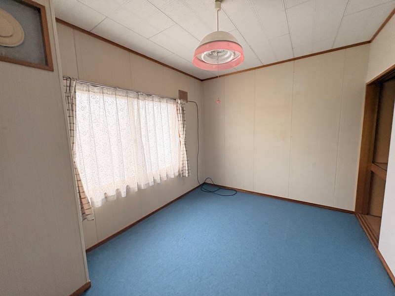 高栄東町3丁目174番　戸建て 内観写真（リビング以外の居室）