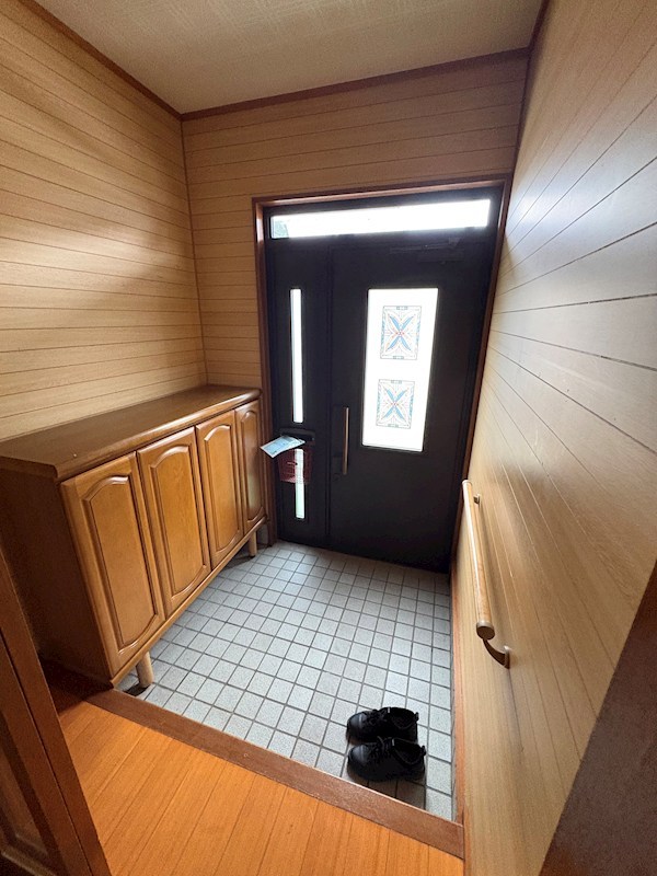 高栄東町3丁目174番　戸建て 現地写真（玄関）