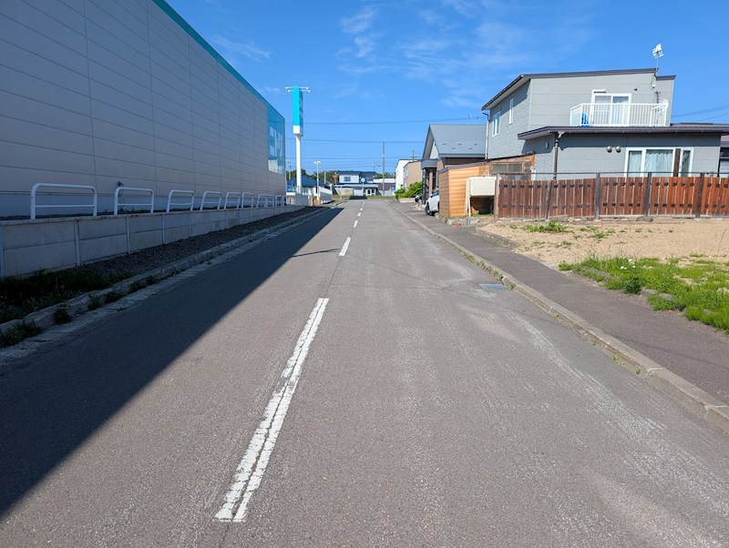 網走市つくしヶ丘４丁目８８番　土地 現地写真（前面道路含む現地写真）
