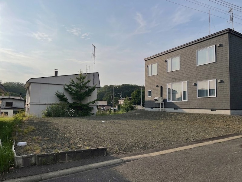 高栄東町４丁目１６１番　戸建て 現地写真（駐車場）