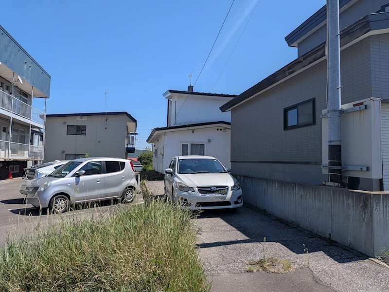 北７条東４丁目５番　戸建て 現地写真（駐車場）