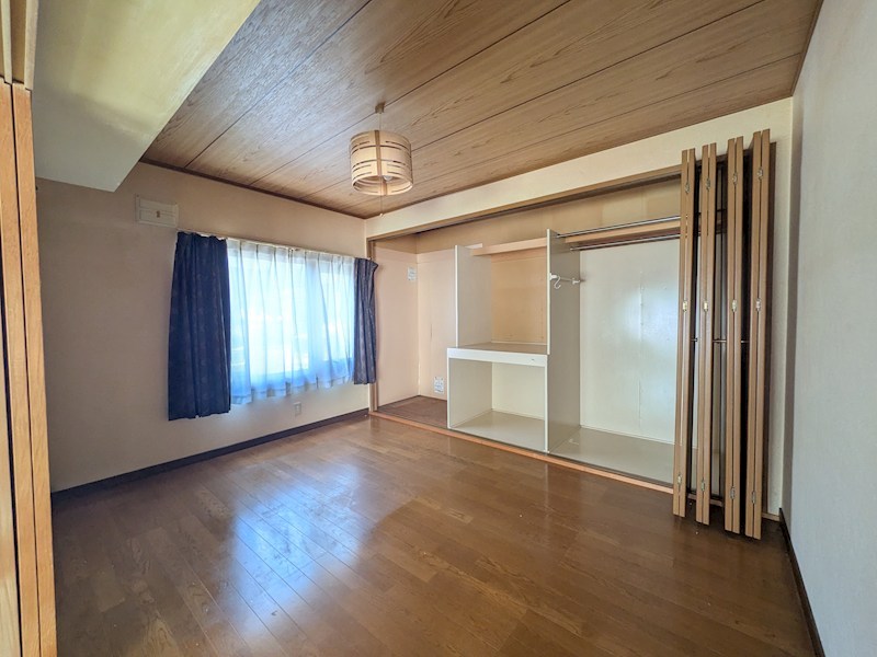 北７条東４丁目５番　戸建て 内観写真（リビング以外の居室）