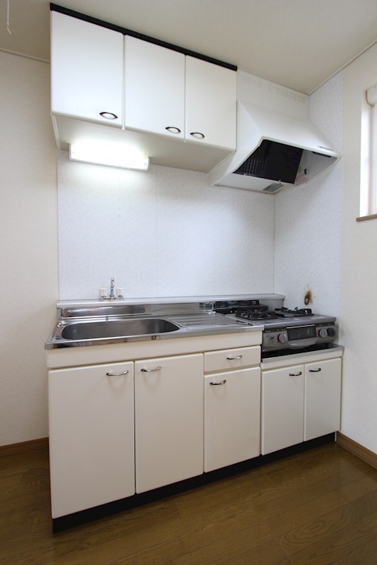高栄東町１丁目１５０番　共同住宅 内観写真（キッチン）