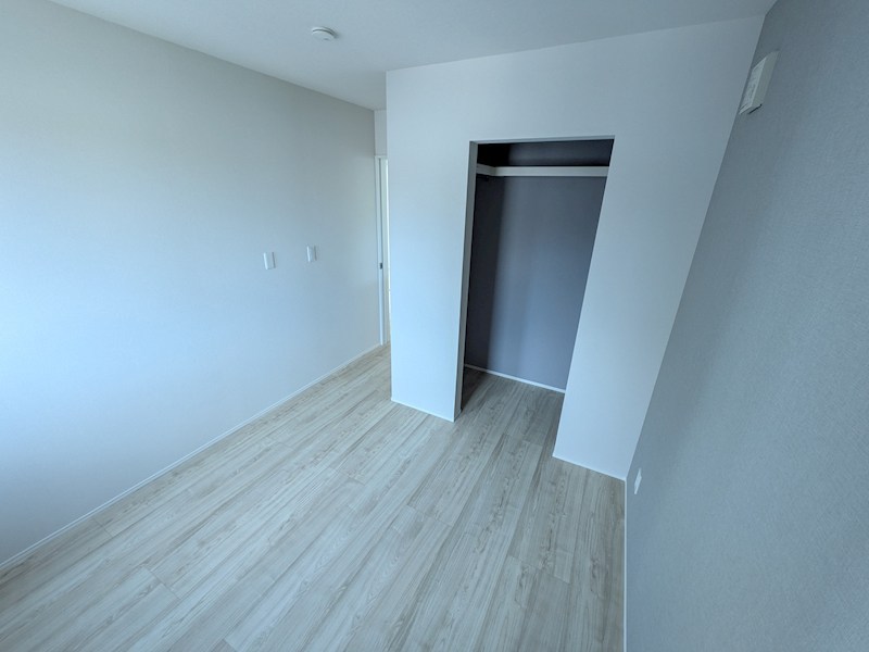 山下町４丁目１番　戸建て 内観写真（収納）