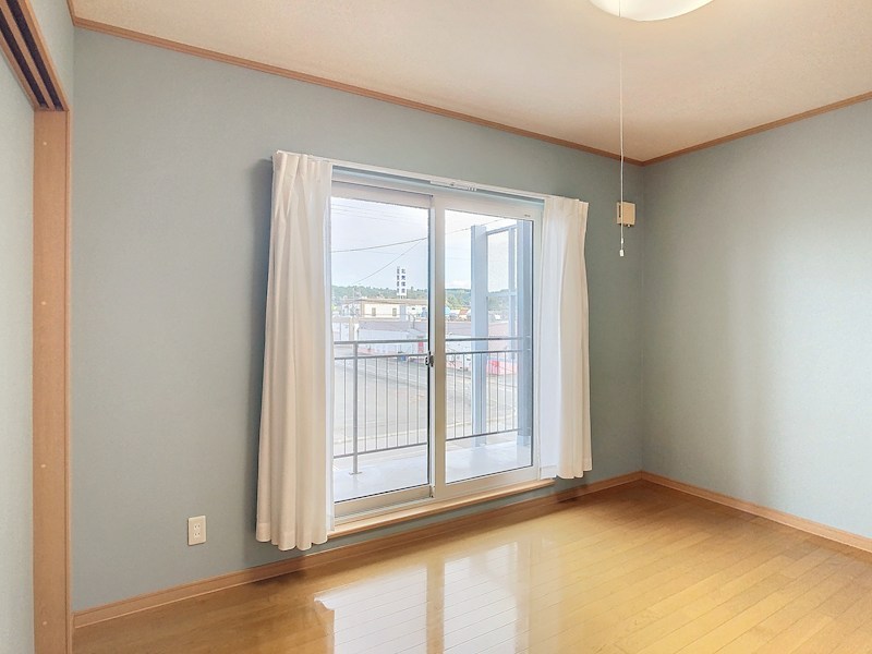 泉町４丁目１６７番　戸建て 内観写真（リビング以外の居室）