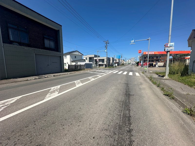 美幌町字新町１丁目６３番　戸建て 現地写真（前面道路含む現地写真）