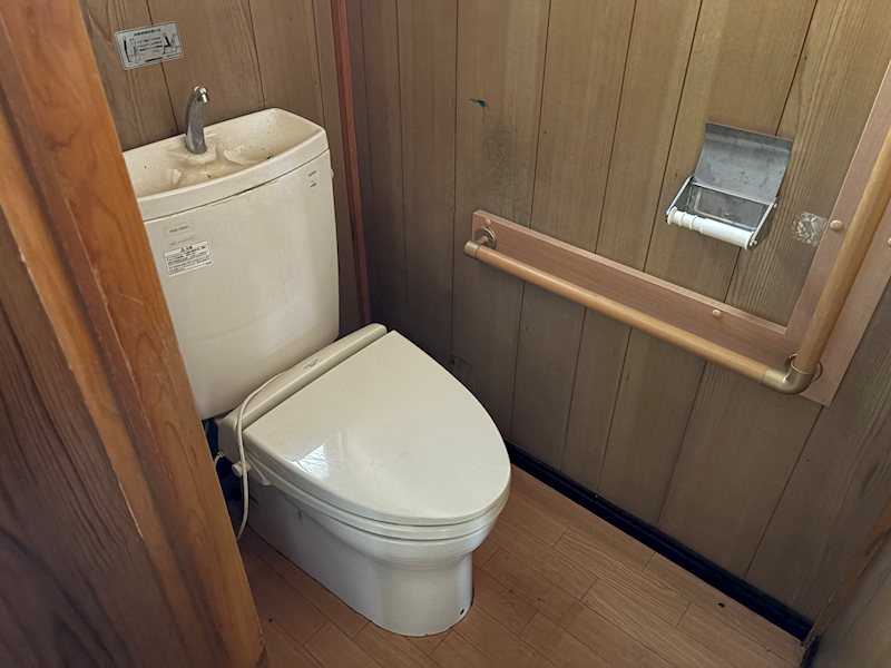 並木町５４６番　戸建て 内観写真（トイレ）