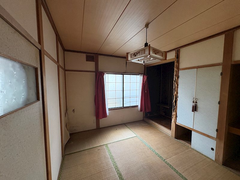 並木町５４６番　戸建て 内観写真（リビング以外の居室）