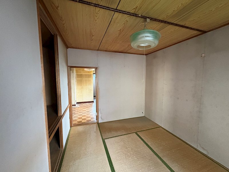 並木町５４６番　戸建て 内観写真（リビング以外の居室）
