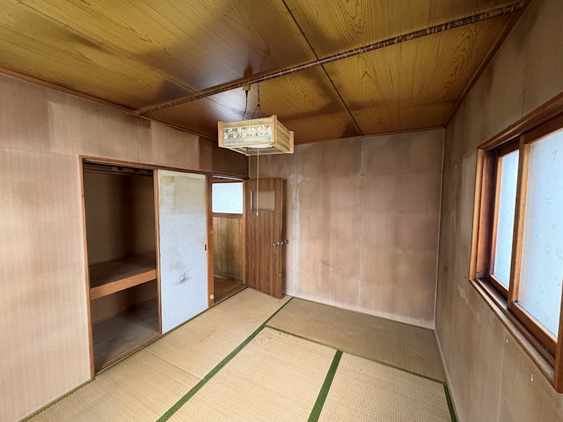 並木町５４６番　戸建て 内観写真（リビング以外の居室）