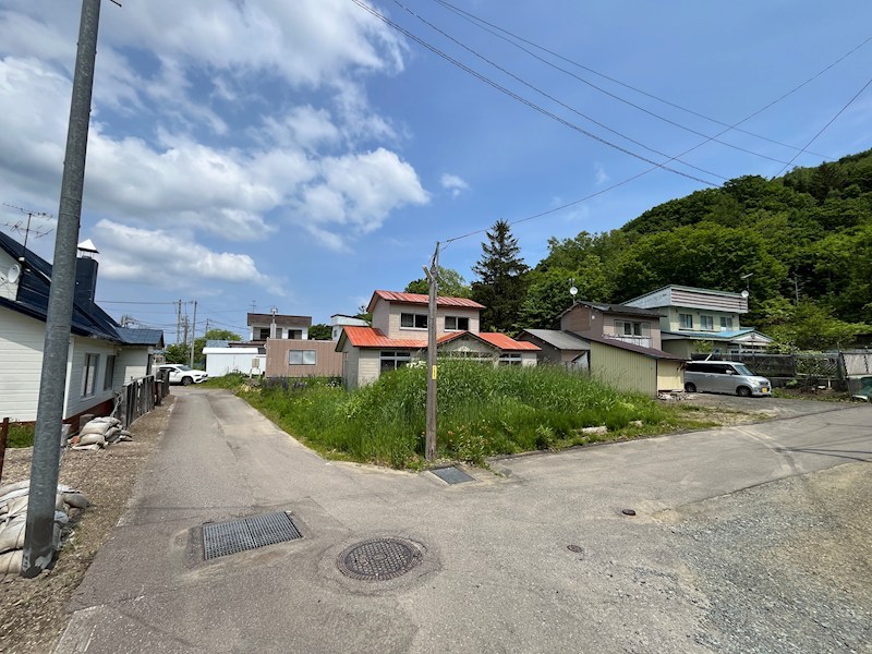 網走市錦町１４６番　土地 現地写真（前面道路含む現地写真）