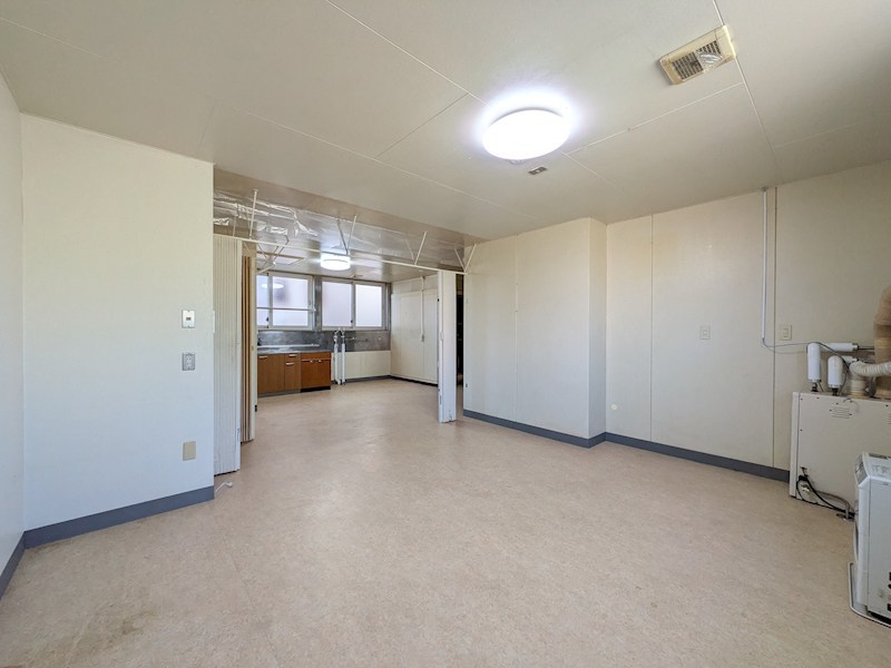 美芳町６丁目５番　戸建て 内観写真（リビング）