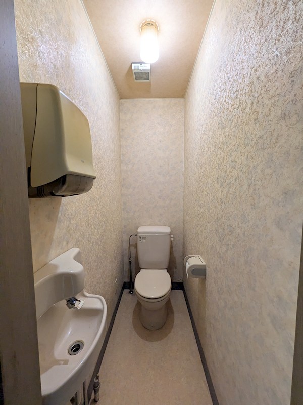 美芳町６丁目５番　戸建て 内観写真（トイレ）