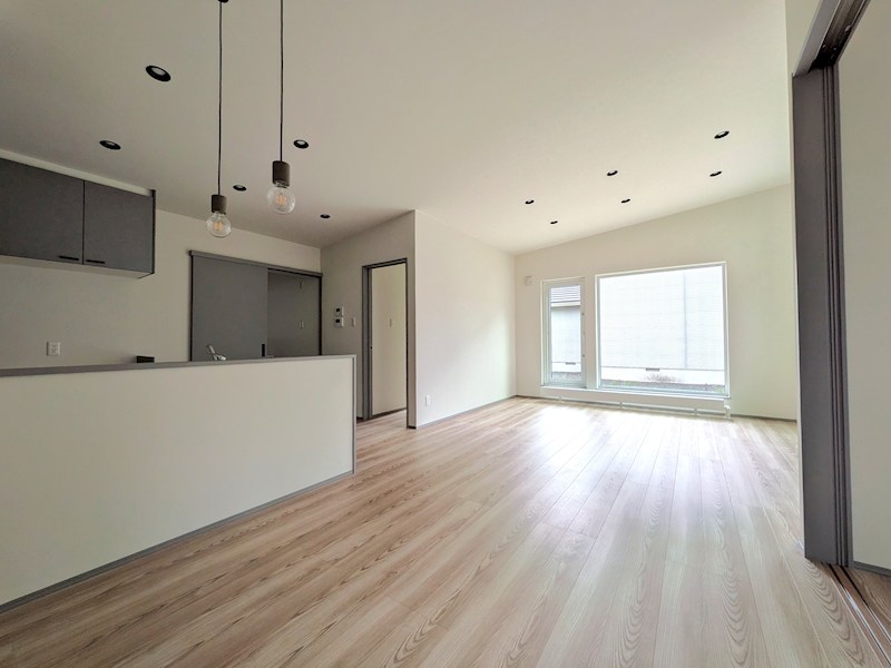 光西町１９５番　戸建て 内観写真（リビング）