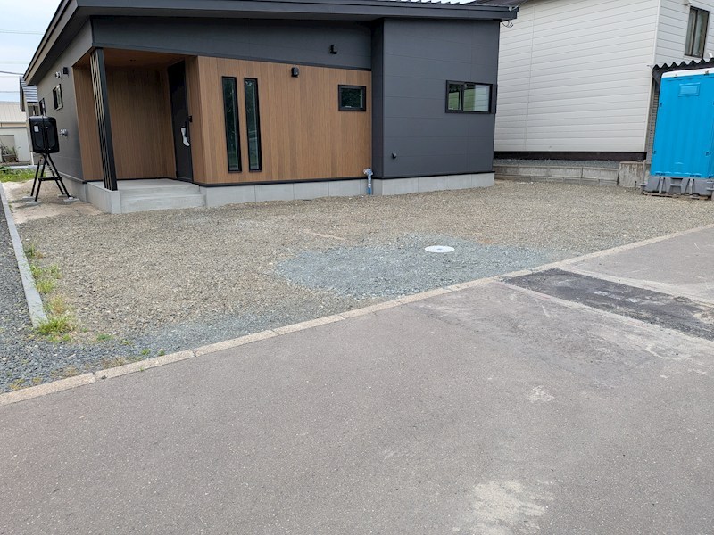 光西町１９５番　戸建て 現地写真（駐車場）