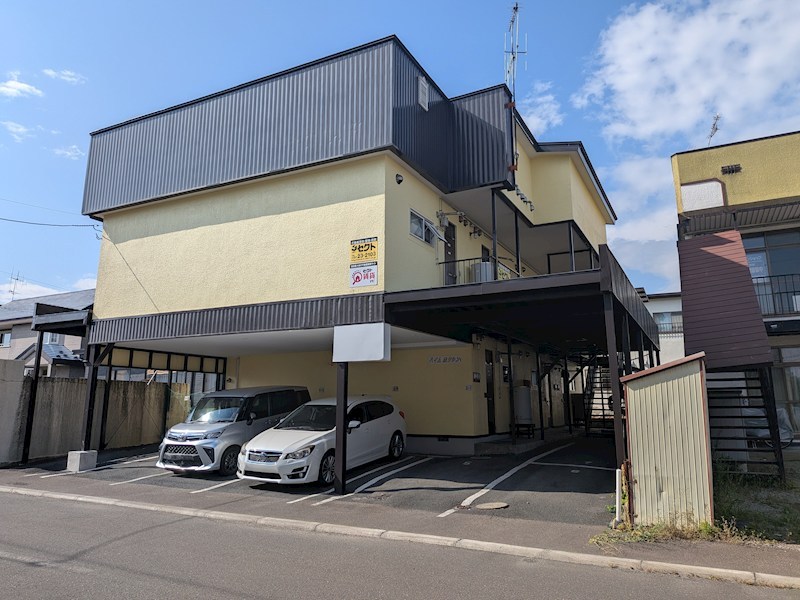 北進町４丁目２５６番　共同住宅 現地写真