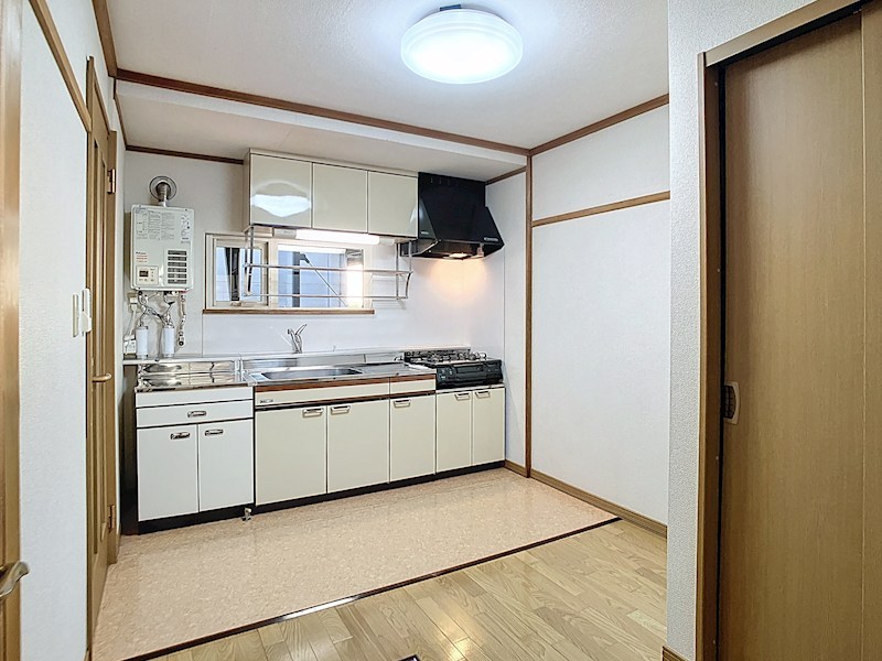 北進町４丁目２５６番　共同住宅 内観写真（キッチン）
