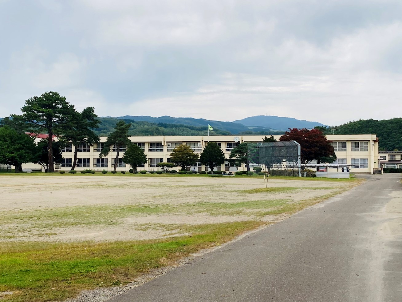 相内町３９番　土地 小学校