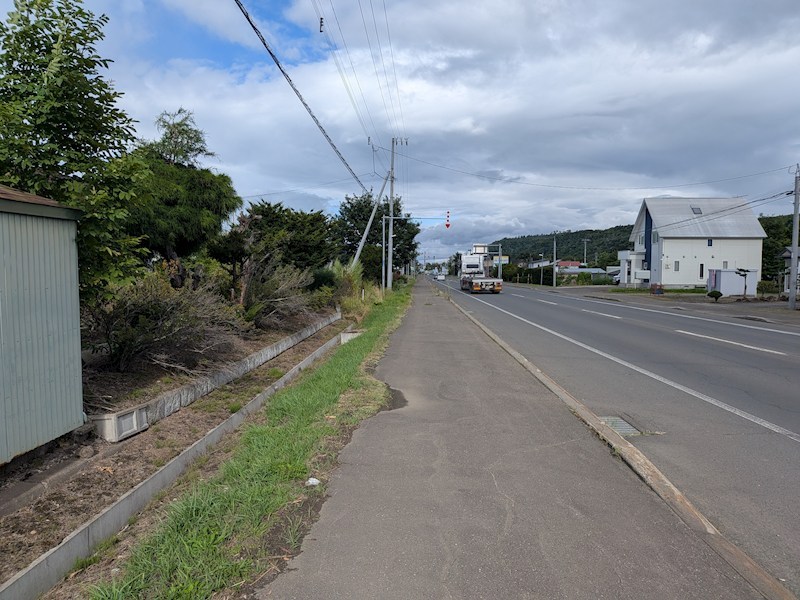 留辺蘂町旭中央２９番　戸建て 現地写真（前面道路含む現地写真）