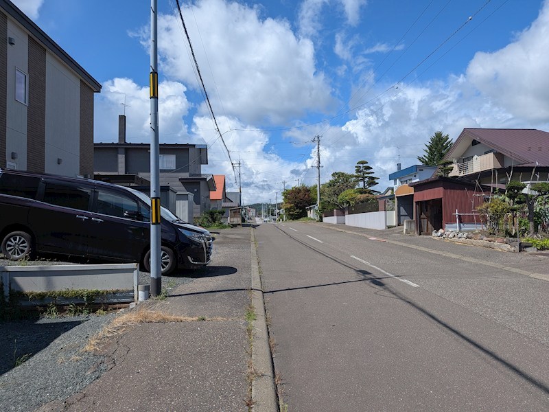 花月町１１番　戸建て 現地写真（前面道路含む現地写真）