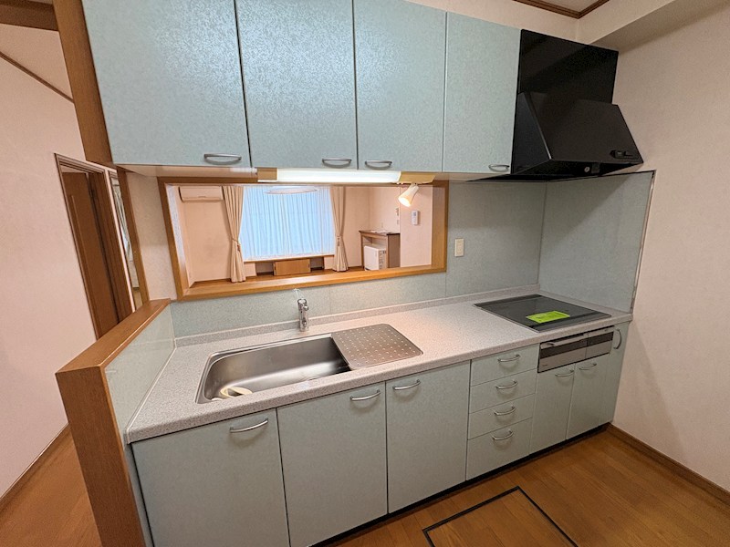 大正１２７番　戸建て 内観写真（キッチン）
