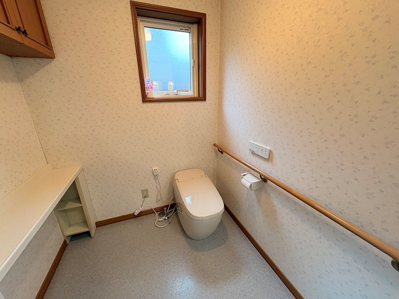 東陵町１７０番　戸建て 内観写真（トイレ）