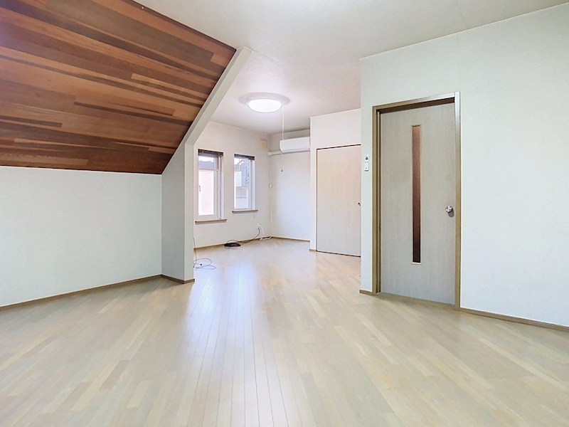 無加川町４２９番　戸建て 内観写真（リビング以外の居室）