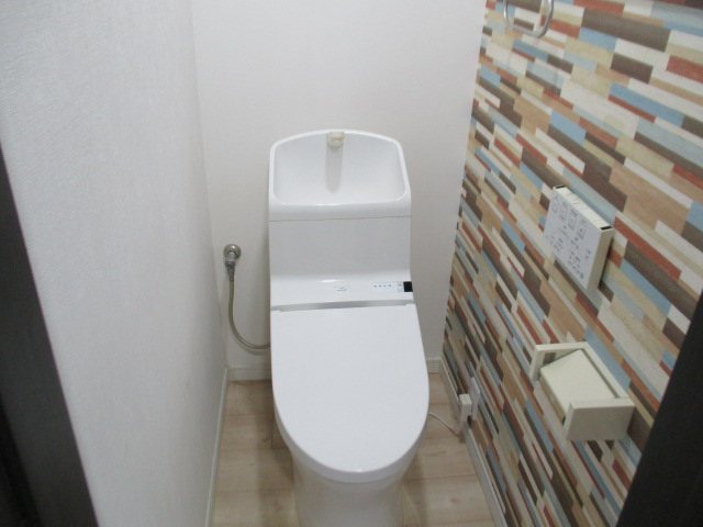 東京都江戸川区東葛西８丁目 内観写真（トイレ）