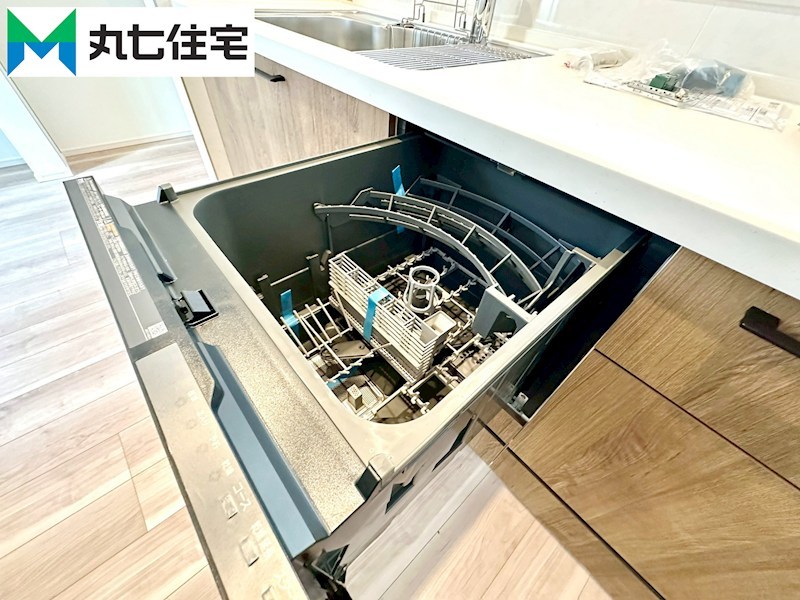 愛知県蒲郡市豊岡町薮田 内観写真（キッチン）