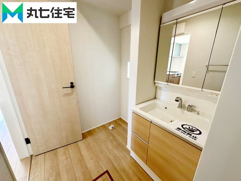 蒲郡市上本町　第1期② 内観写真（洗面台・洗面所）