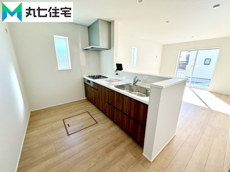 蒲郡市上本町　第1期② 内観写真（キッチン）