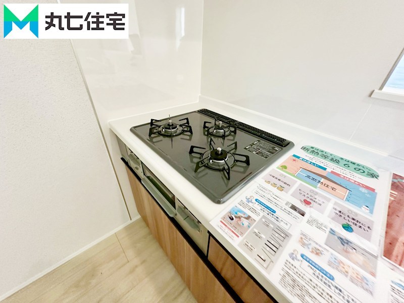 蒲郡市上本町　第1期⑥ 内観写真（キッチン）