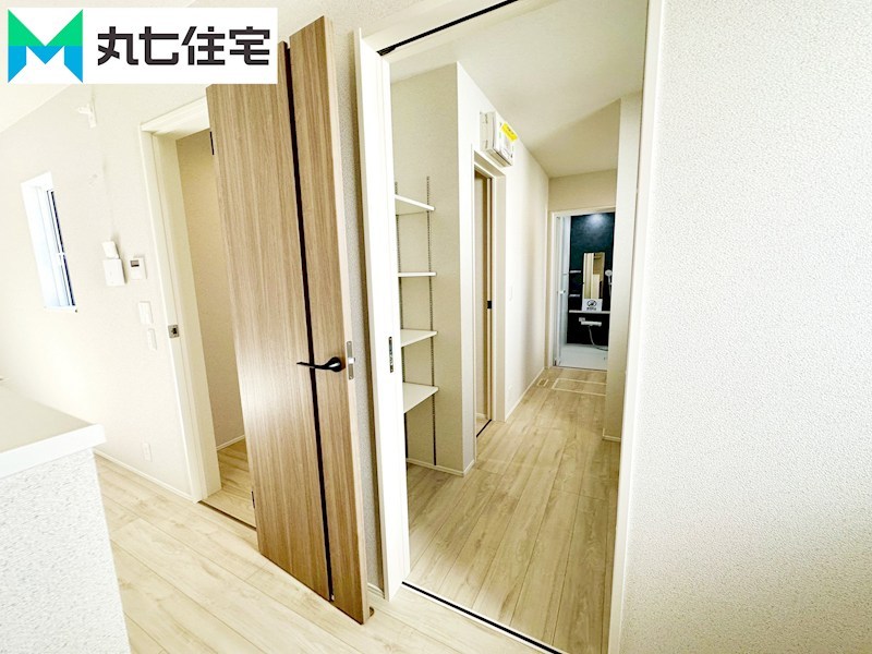 蒲郡市上本町　第1期⑥ 内観写真（収納）