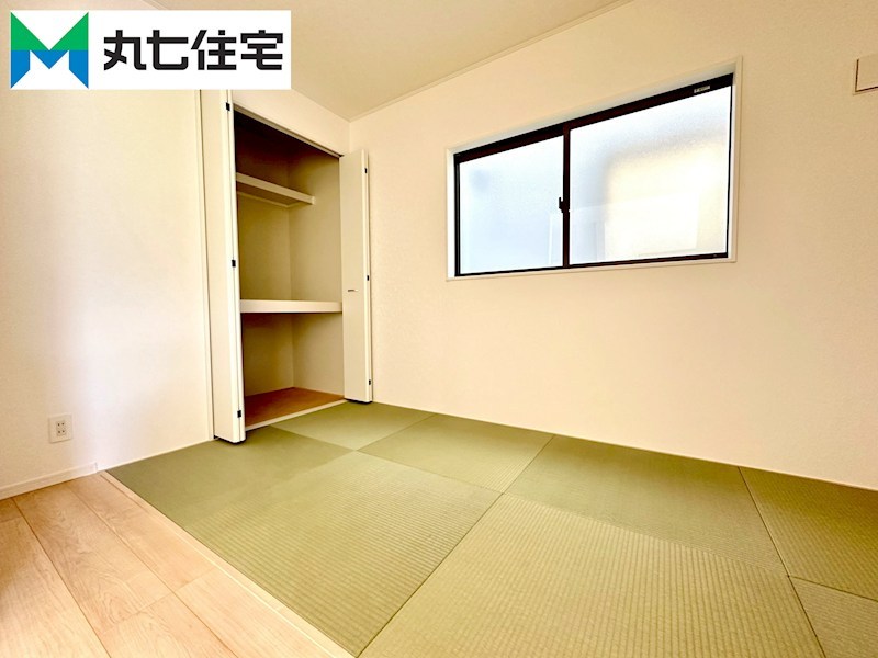 蒲郡市豊岡町平田門　第8② 内観写真（リビング以外の居室）