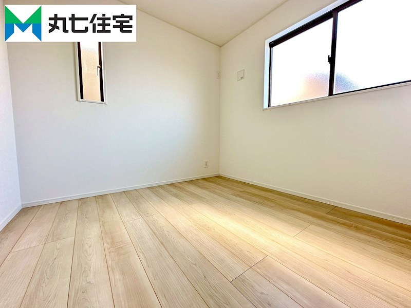 蒲郡市豊岡町平田門　第8② 内観写真（リビング以外の居室）