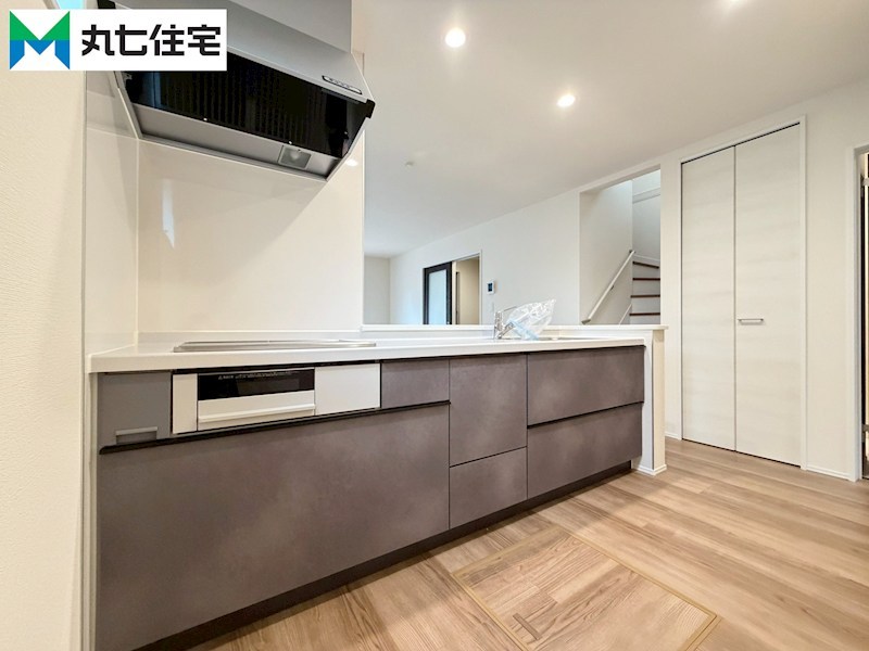 蒲郡第52三谷町東４丁目② 内観写真（キッチン）