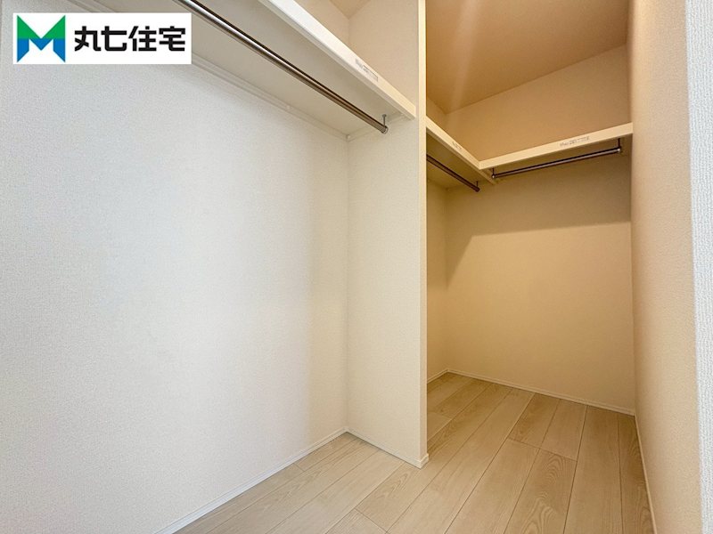 蒲郡市竹谷町井瀬木　2号棟 内観写真（収納）