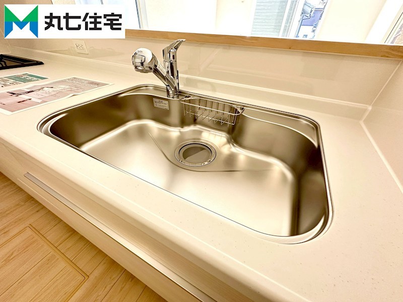 蒲郡市大塚町第13　丸山　1号棟 内観写真（キッチン）