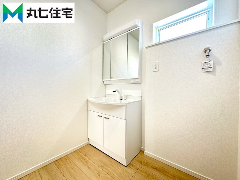 蒲郡市大塚町第13　丸山　1号棟 内観写真（洗面台・洗面所）