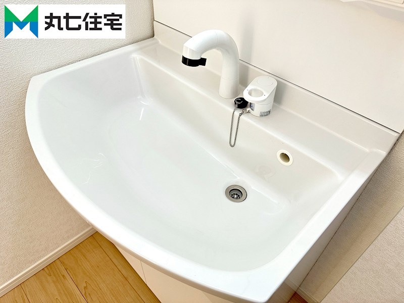 蒲郡市大塚町第13　丸山　1号棟 内観写真（洗面台・洗面所）