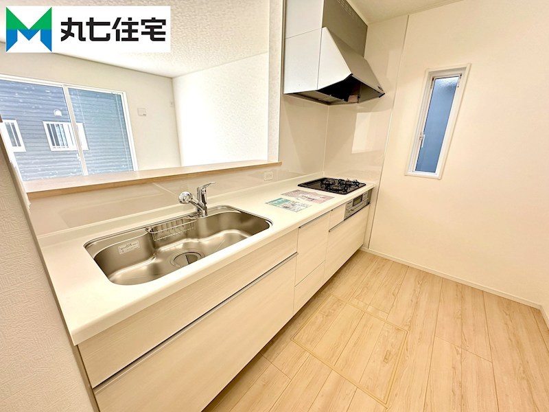 蒲郡市大塚町第13　丸山　2号棟  内観写真（キッチン）