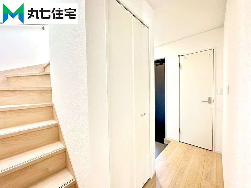 蒲郡市大塚町第13　丸山　3号棟  内観写真（収納）