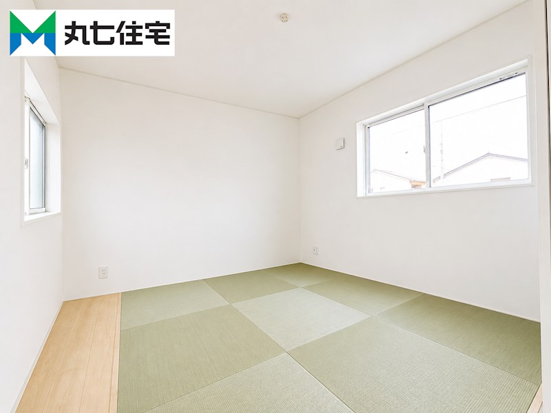 蒲郡市竹島町第4　2号棟  内観写真（リビング以外の居室）