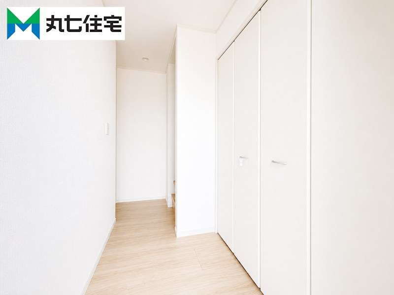 蒲郡市竹島町第4　2号棟  内観写真（収納）