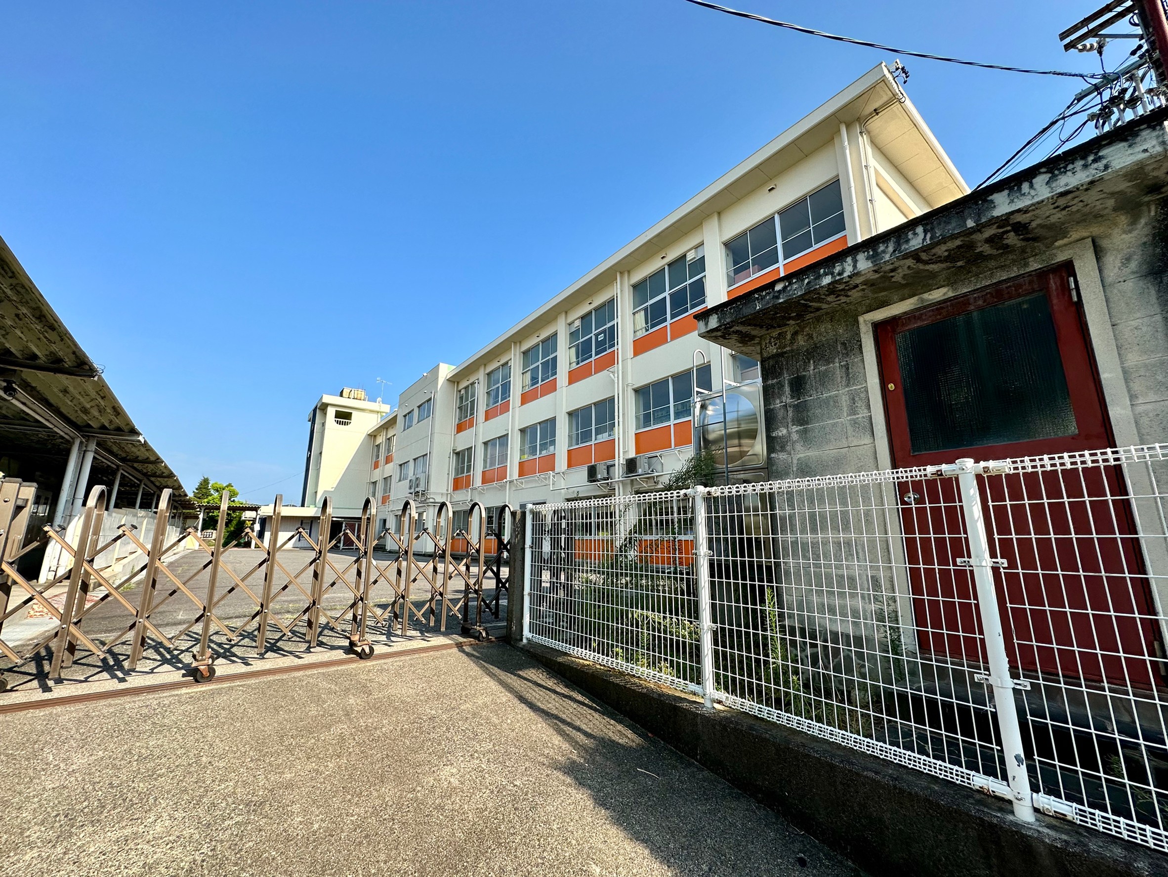 蒲郡市竹島町第4　2号棟  小学校